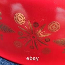 Pyrex Golden Poinsettias 1961 Casserole Dish & Lid #045 Christmas 2 1/2 Quarts