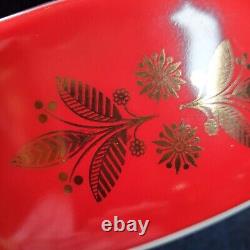 Pyrex Golden Poinsettias 1961 Casserole Dish & Lid #045 Christmas 2 1/2 Quarts