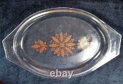 Pyrex Golden Poinsettias 1961 Casserole Dish & Lid #045 Christmas 2 1/2 Quarts