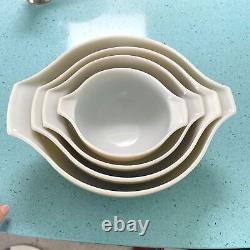 Pyrex Homestead Nesting Bowls Set Of Four Speckled Tan Blue Floral Made In USA