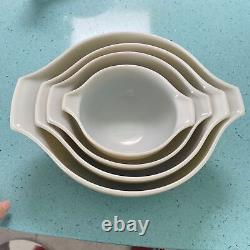 Pyrex Homestead Nesting Bowls Set Of Four Speckled Tan Blue Floral Made In USA