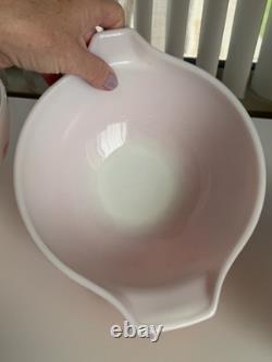Pyrex Pink And White Gooseberry Cinderella Bowl Set 441-444. Beautiful