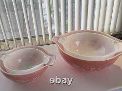 Pyrex Pink And White Gooseberry Cinderella Bowl Set 441-444. Beautiful