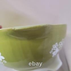 Pyrex Spring Blossom Green White Daisy Cinderella Mixing Bowls Set Of 3