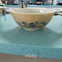 Pyrex Vintage Homestead Nesting Bowls Set Of Four Speckled Tan Blue Floral USA