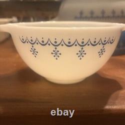 Pyrex blue garland snowflake cinderella bowls