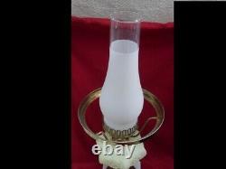 RARE Awesome Vintage Signed Fenton Ruffle Custard Uranium Glass Lamp #3429