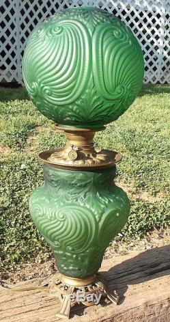 RARE Consolidated PARAGON Emerald Green Glass Electrified GWTW TABLE LAMP #346