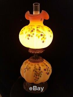RARE Fenton GONE WITH THE WIND SONG SPARROW Burmese Lamp #351/950 Scott Fenton