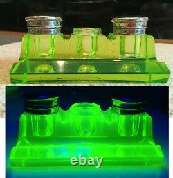 RARE Vintage Double Inkwell Pen Holder Green Uranium Glass Vaseline Beautiful