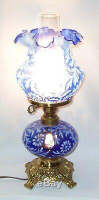 Rare! Fenton Glass Blue Daisy & Fern Lamp (L. G. Wright)