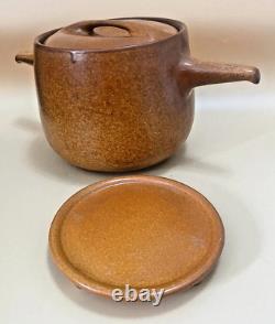 Raymor by Roseville 4 Qt Terra Cotta Handled Bean Pot with Lid and Trivet