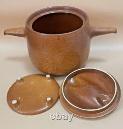 Raymor by Roseville 4 Qt Terra Cotta Handled Bean Pot with Lid and Trivet