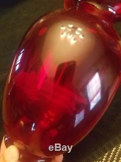 Red Fenton 2005 vase hand-painted signed on bottom