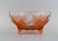 René Lalique (1860-1945), France. Rare Lys bowl on feet. 1920s