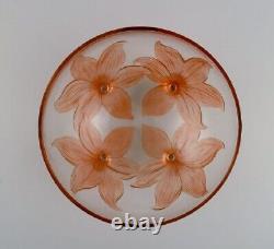 René Lalique (1860-1945), France. Rare Lys bowl on feet. 1920s