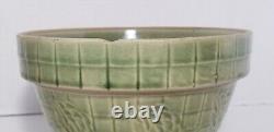 Round Mixing bowl Olive Green Yellowware 7.25 Diameter Checker Flower Print