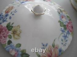 Royal Albert Beatrice covered serving bowl EXTREMELY RARE