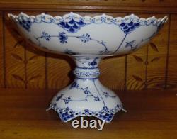 Royal Copenhagen Full Lace Porcelain 1022 Footed Salad Serving Bowl 10 7/8