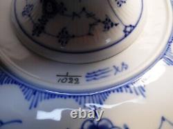 Royal Copenhagen Full Lace Porcelain 1022 Footed Salad Serving Bowl 10 7/8