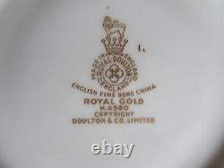 Royal Doulton Royal Gold H4980 Pattern 6 x Soup Cups & Stands