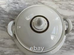 Royal Doulton STANWYCK (H5251) 7 Round Covered tureen Fine Bone China