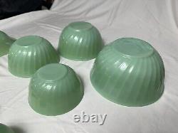 Set Of 4 Green Jadeite Fire King Nesting Mixing Bowls Vintage -perfect