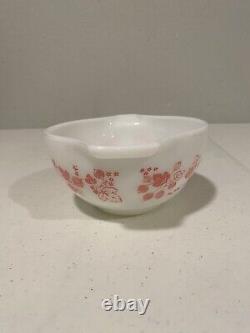 Set of 3 VINTAGE PYREX PINK GOOSEBERRY CINDERELLA Mixing Bowls #441 #443 #444