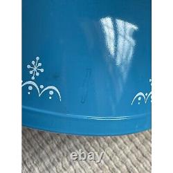 Set of 4 Vintage Pyrex Blue Garland Snowflake Nesting Mixing Bowls