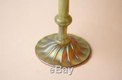 Signed Quezal Flower Form Pulled Feather Art Glass Vase NR