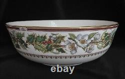 Spode Christmas Rose Centerpiece/ Lge Serving Bowl 9 1/2 inches diameter Y8560-S