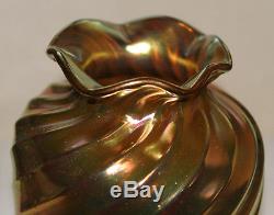 Steuben Gold Aurene Twist Art Glass Vase Ruffled Top LOOK