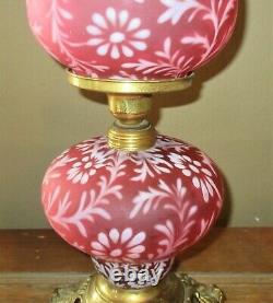 Stunning Vintage Fenton Cranberry Opalescent Fern & Daisy 22 Lamp