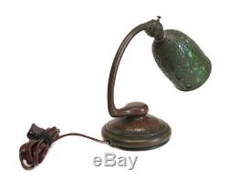 Tiffany Studios Grapevine Pattern Bronze and Green Slag Glass Desk Lamp, 19th C
