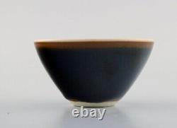 Two Rörstrand bowls in glazed ceramics. Mid-20th century