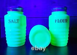 URANIUM GLASS 30'S BAKELITE SALT, PEPPER & FLOUR SHAKER SET depression