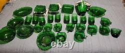 VINTAGE Anchor Hocking Forest Green 39 Pcs Beautiful And Great Condition