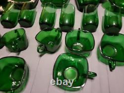 VINTAGE Anchor Hocking Forest Green 39 Pcs Beautiful And Great Condition