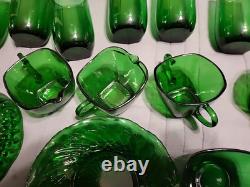 VINTAGE Anchor Hocking Forest Green 39 Pcs Beautiful And Great Condition