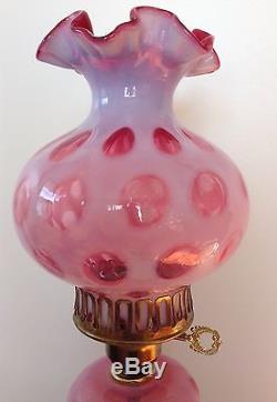 VINTAGE FENTON ART GLASS CRANBERRY OPALESCENT COIN DOT LAMP