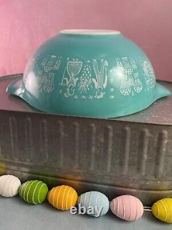 VINTAGE PYREX Amish Butterprint Set of 4 Turquoise Cinderella Nesting bowls