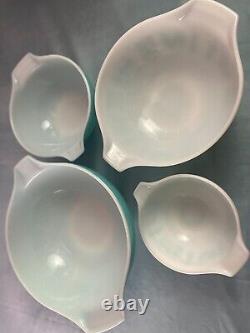 VINTAGE PYREX Amish Butterprint Set of 4 Turquoise Cinderella Nesting bowls