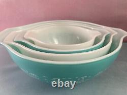 VINTAGE PYREX Amish Butterprint Set of 4 Turquoise Cinderella Nesting bowls