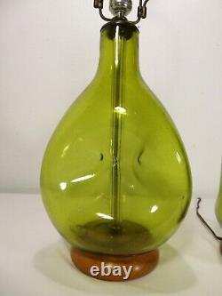 VTG Mid Century BLENKO LP-11 TABLE LAMP PAIR in CHARTREUSE Pinched ART GLASS