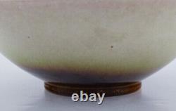 Vicke Lindstrand for Upsala-Ekeby. Large bowl in glazed ceramics. Mid-20th C