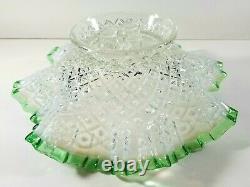 Vintage 1950s Large Emerald Crest Diamond Lace Fenton Epergnes 3 Horn Vase NMINT