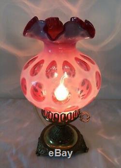 Vintage Fenton Art Glass Cranberry Opalescent Coin Dot Boudoir Lamp Z2