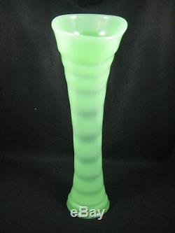 Vintage Fenton Art Glass Jade Green Stretch Ring Optic Vase