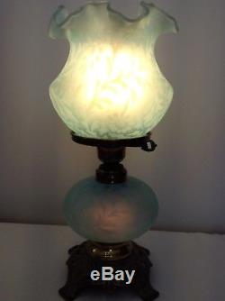 Vintage Fenton Art Glass Satin Blue Opalescent Fern Daisy Lamp