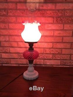 Vintage Fenton Cranberry Opalescent Swirl Optic Lamp Z2